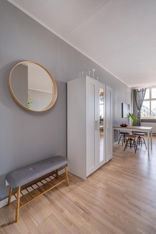 Cosy Studio With River View Рига Екстериор снимка
